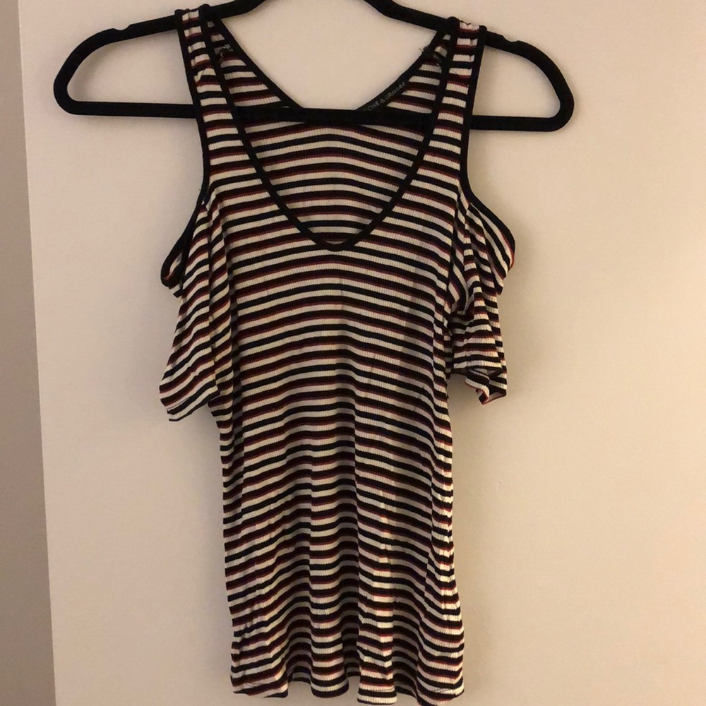 Harlowe and Graham Cold shoulder striped tee!